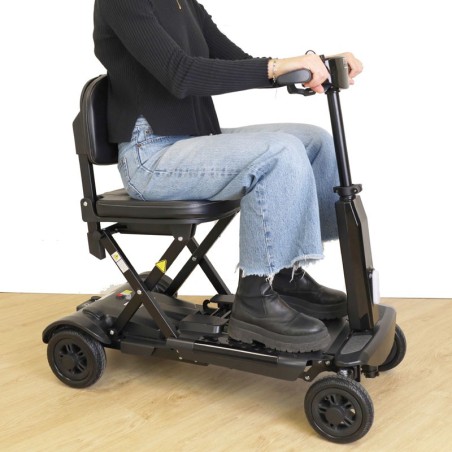 Scooter Eléctrico para Movilidad Reducida Plegable KMINA