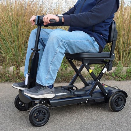 Scooter Eléctrico para Movilidad Reducida Plegable KMINA