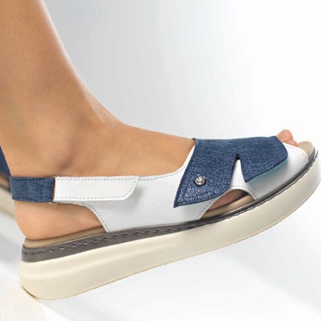 Sandalias de Ancho Especial con Apertura Total