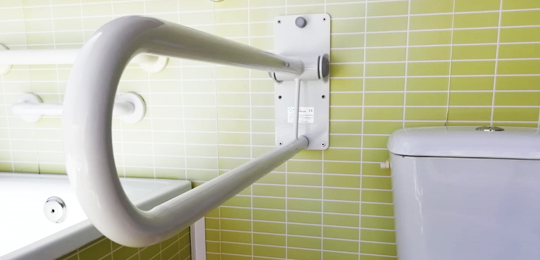 Intención Médula ósea satisfacción Las barras y asideros de ducha son seguros para su instalación en el baño?  Consejos y alternativas de compra - Blog de Ortopedia Mimas