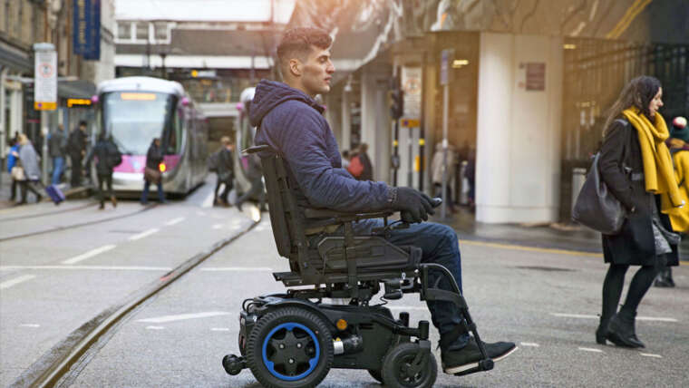 11 Repuestos y accesorios para poner a punto sillas de ruedas y scooter eléctricos este otoño