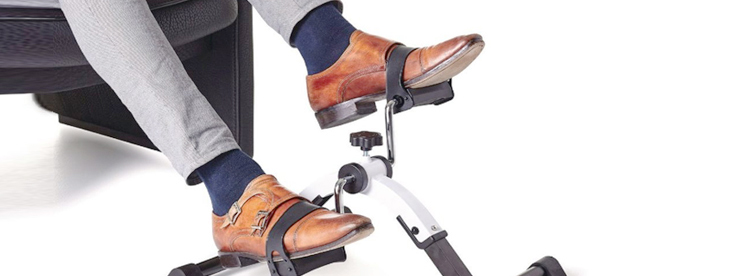 Sabías el uso de aparatos con pedales estáticos mejora el estado de forma de  las personas mayores? - Blog de Ortopedia Mimas