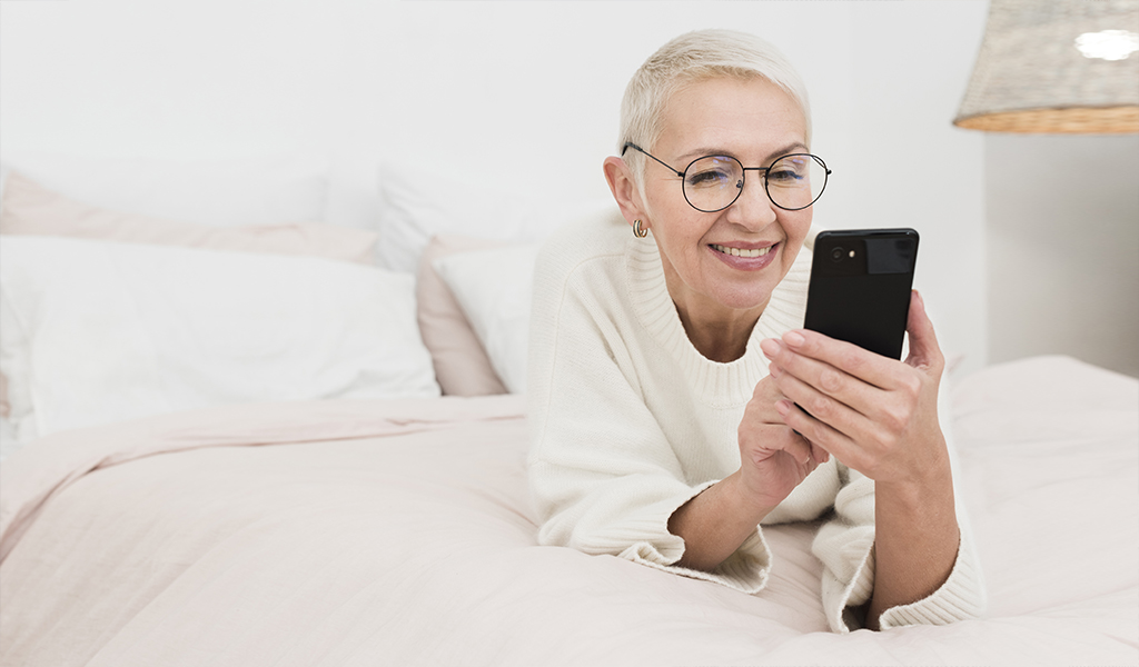 Trucos esenciales para elegir el mejor móvil a nuestros mayores