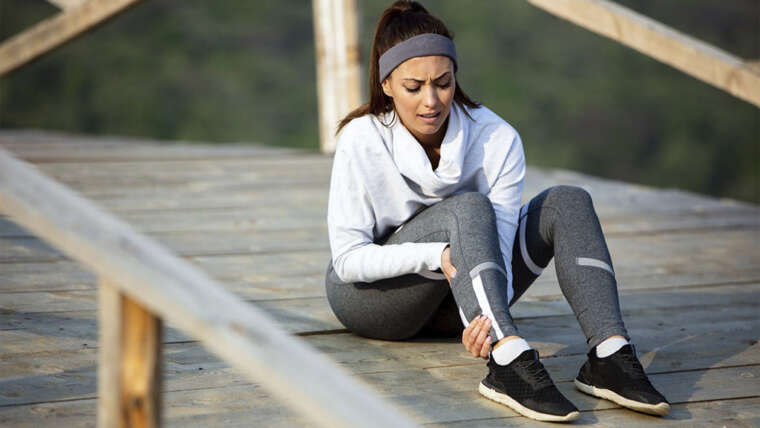 ¿Sientes dolor en la tibia al correr o al andar? Causas y tratamientos