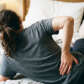¿Cómo dormir con hernia discal? Posturas y ayudas que marcan la diferencia