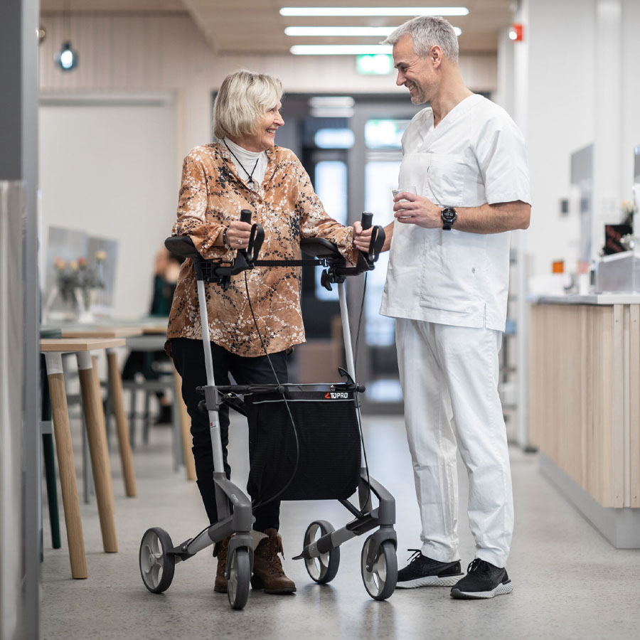 Andador TOPRO Walker² con soporte de antebrazos plegable