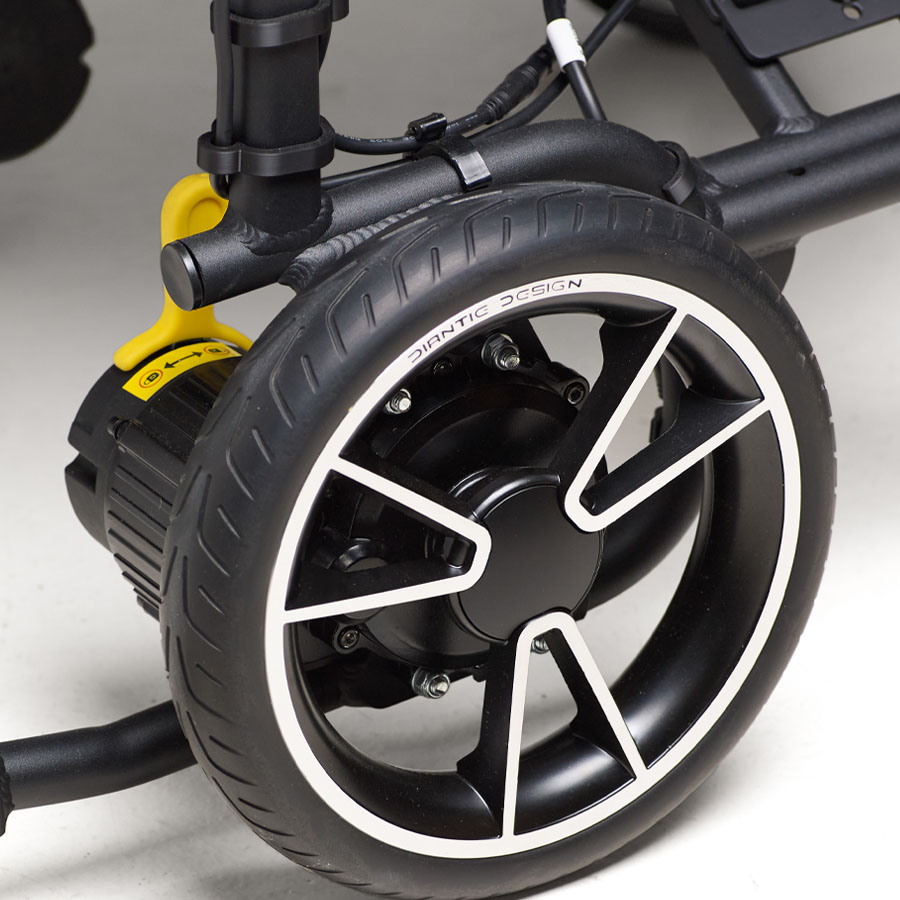Silla de ruedas eléctrica de aluminio Ayudas Dinámicas Silla de ruedas eléctrica muy ligera