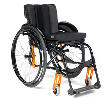 Quickie Life combina una estructura ligera y resistente con un look moderno de silla activa.