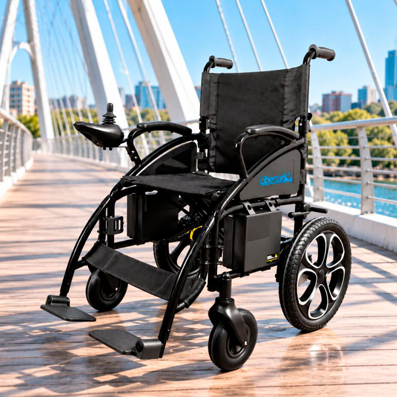 Silla de ruedas eléctrica SIRA con motores brushless y joystick